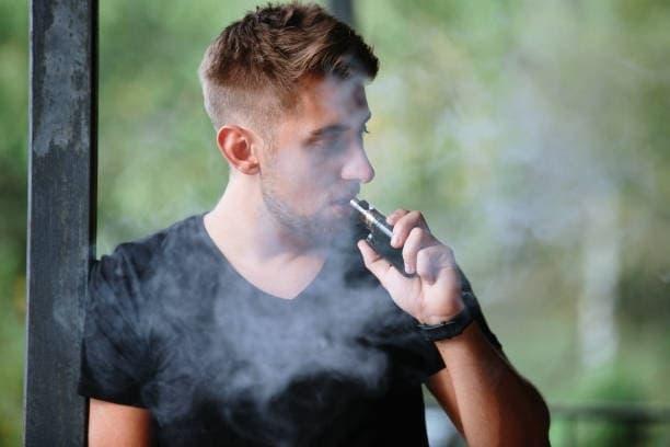 Essential Guide to e-cigarettes and Trending e-cigarette accessories for Savvy Vapers
