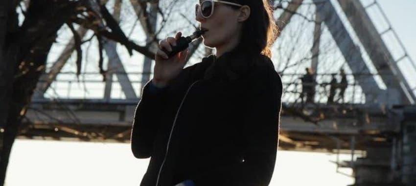 Exploring how trực tiếp đá gà c3 livestream culture collides with turkey e-cigarette ban law and digital regulation