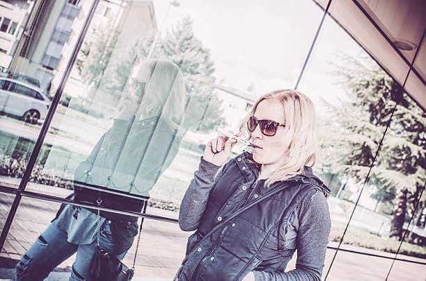 IBVape tips on e cigarettes legal in canada and how IBVape helps you navigate Canadian vaping rules