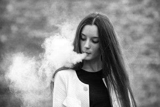 top e-cigarettes to watch in 2025 and how china e cigarette regulation will reshape the global vaping market